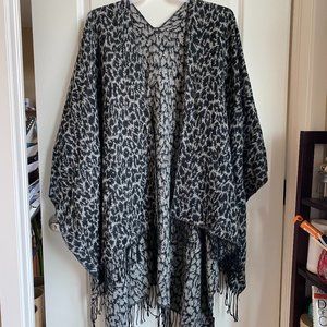 Women's Cotton Blend Wrap. Plus; One size.